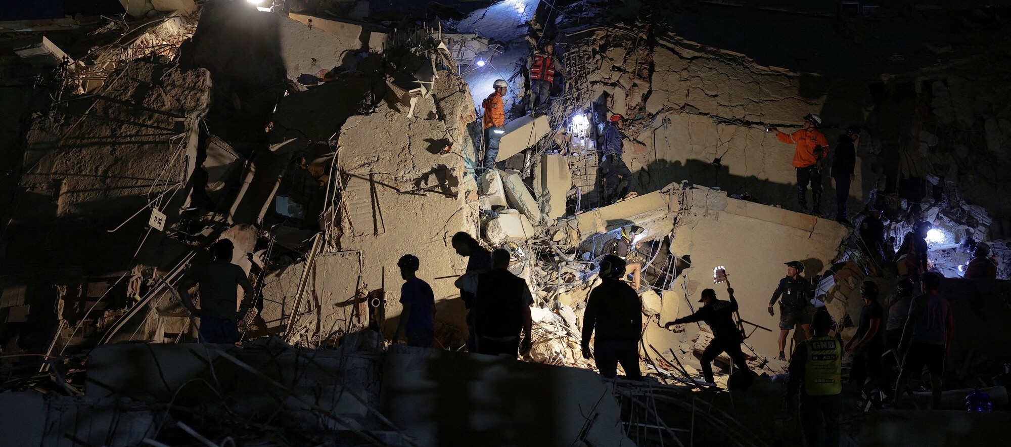 id_257471_rc2o0maoks2q_venezuela-quake_lpr_0.JPG 