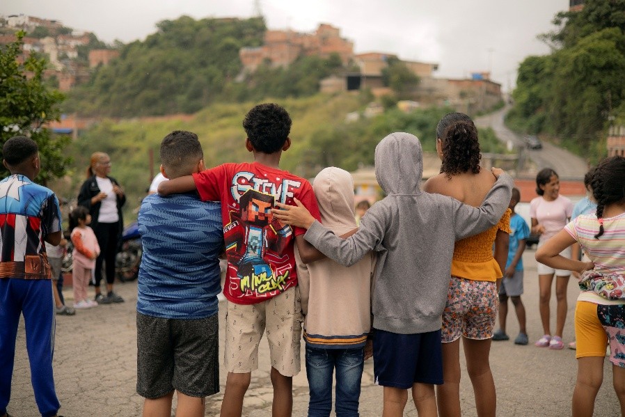 Niñas y niños venezolanos 