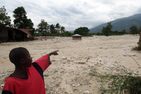 Miles de niños y niñas están en riesgo de sufrir cólera en Haití a causa del Huracán Matthew