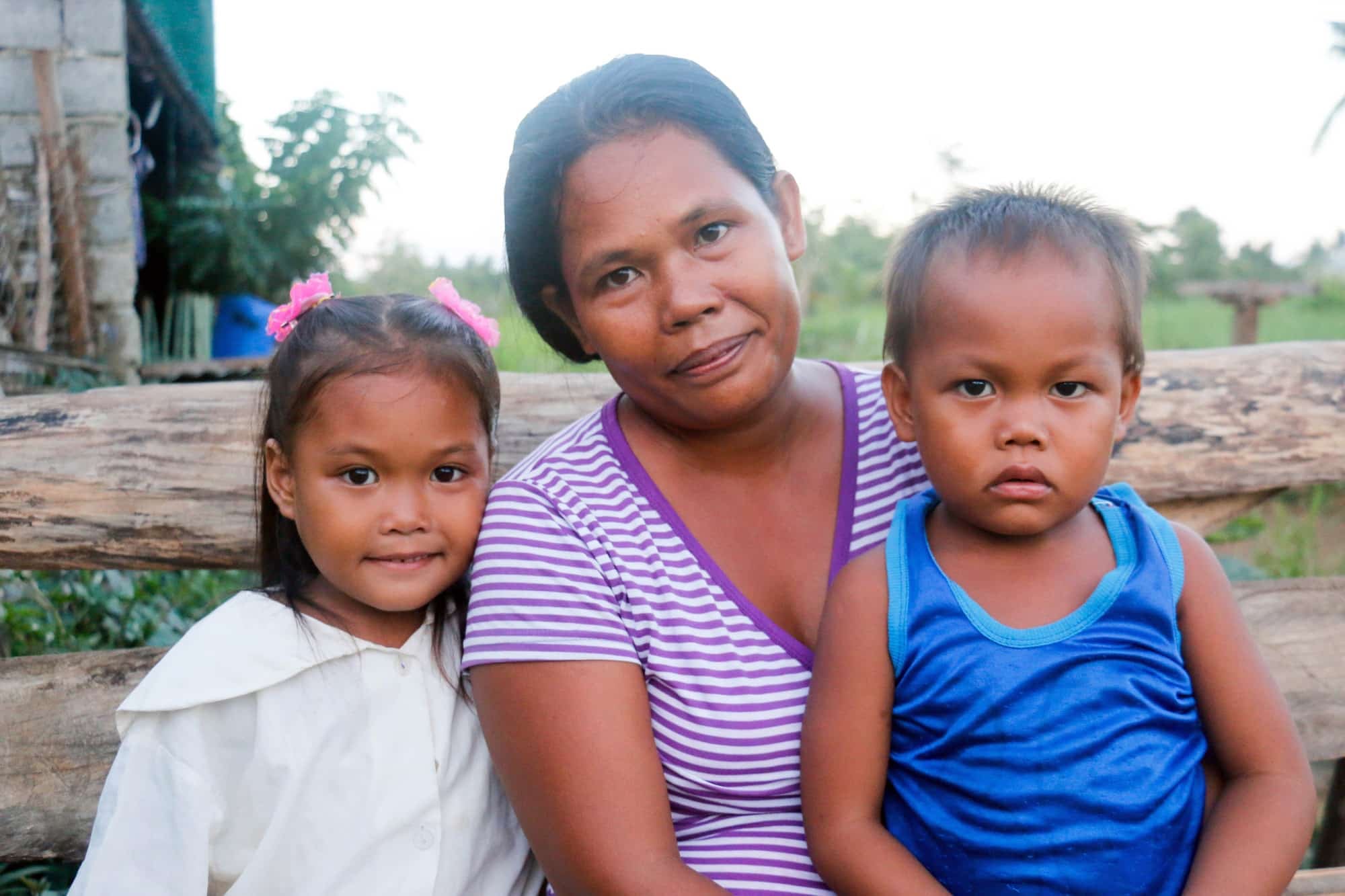 FILIPINAS: GARANTIZANDO QUE LAS COMUNIDADES TENGAN TODO LO NECESARIO PARA CRECER, APRENDER Y PLANIFICAR SU FUTURO