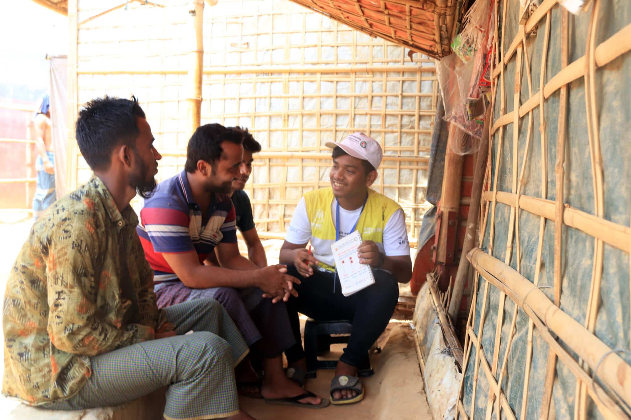 Los centros de aprendizaje aportan a los y las jóvenes rohingya un motivo para seguir adelante