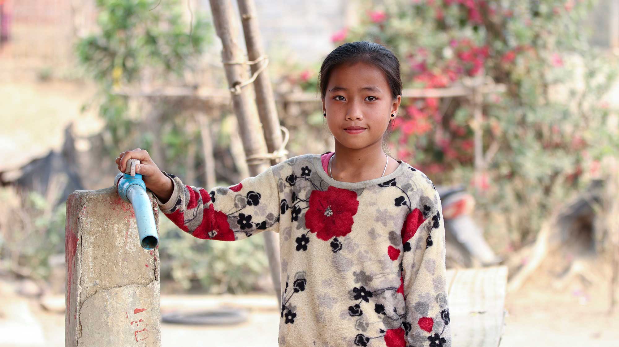 Mejoramos los sistemas de agua en las comunidades rurales de Laos para que sobrevivan a la sequía