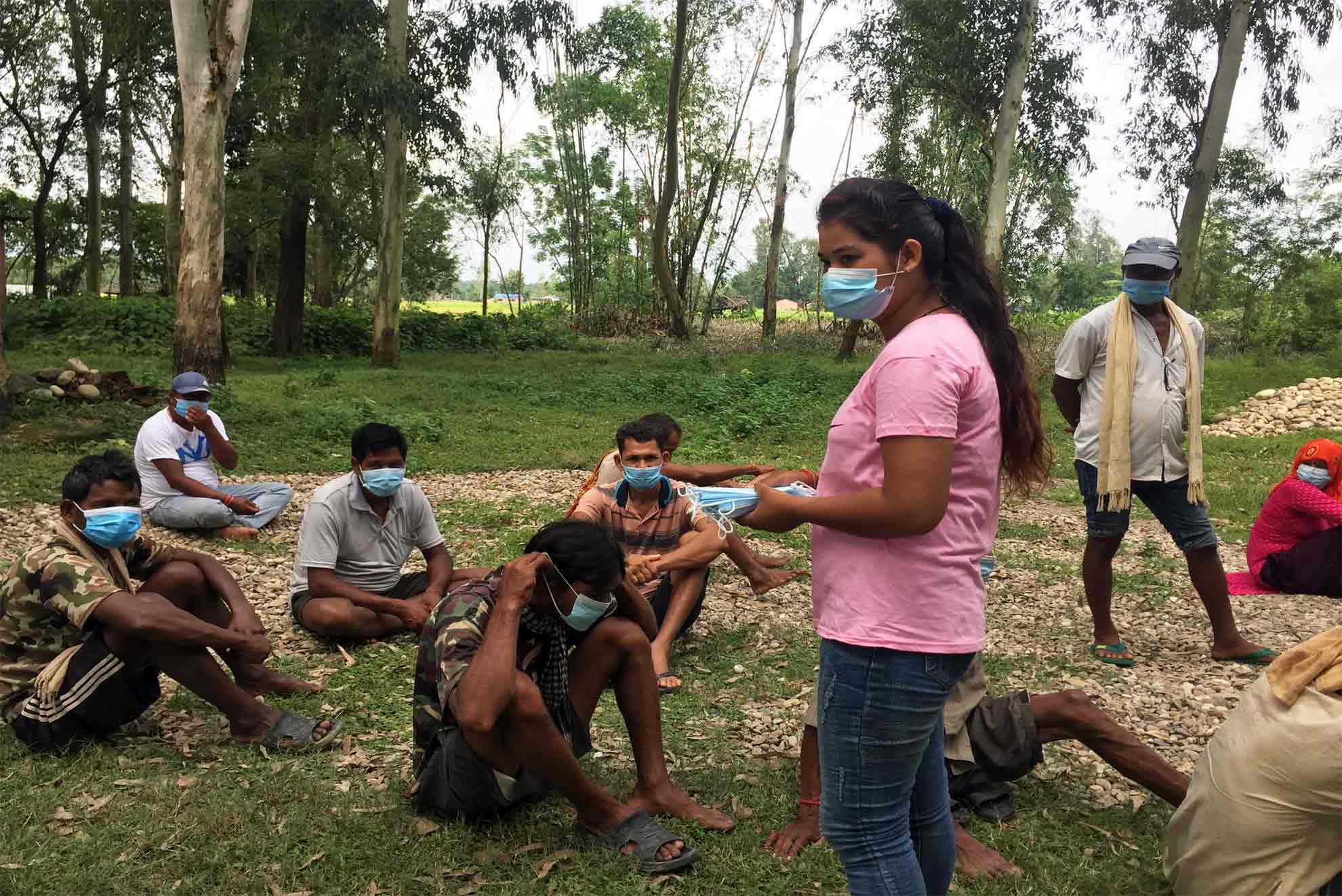 Nepal: Samjhana desmiente los bulos sobre la vacuna de la COVID-19 en su comunidad