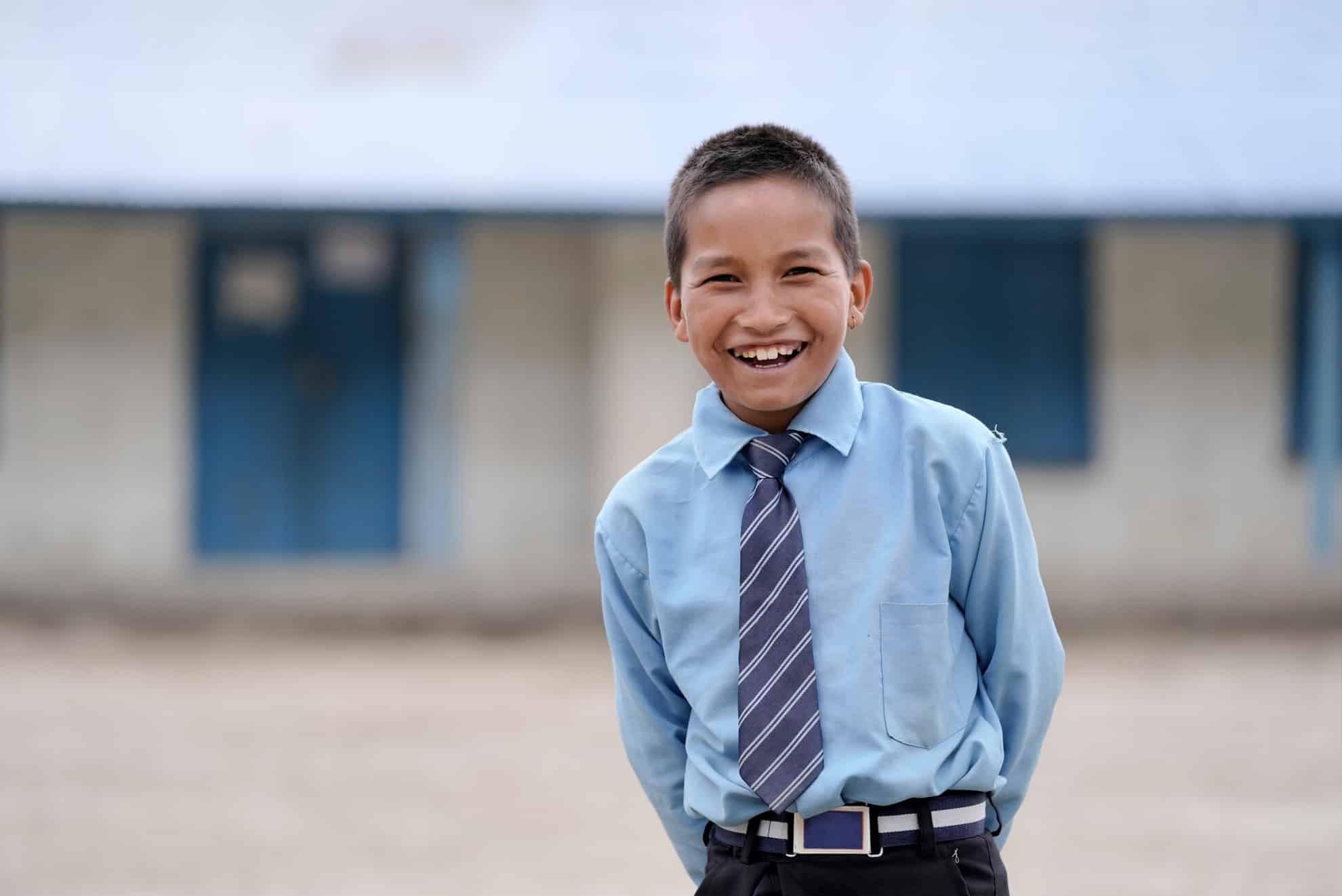 Los espacios comunes para aprender ayudan a los niños y niñas en las montañas de Dolpa 