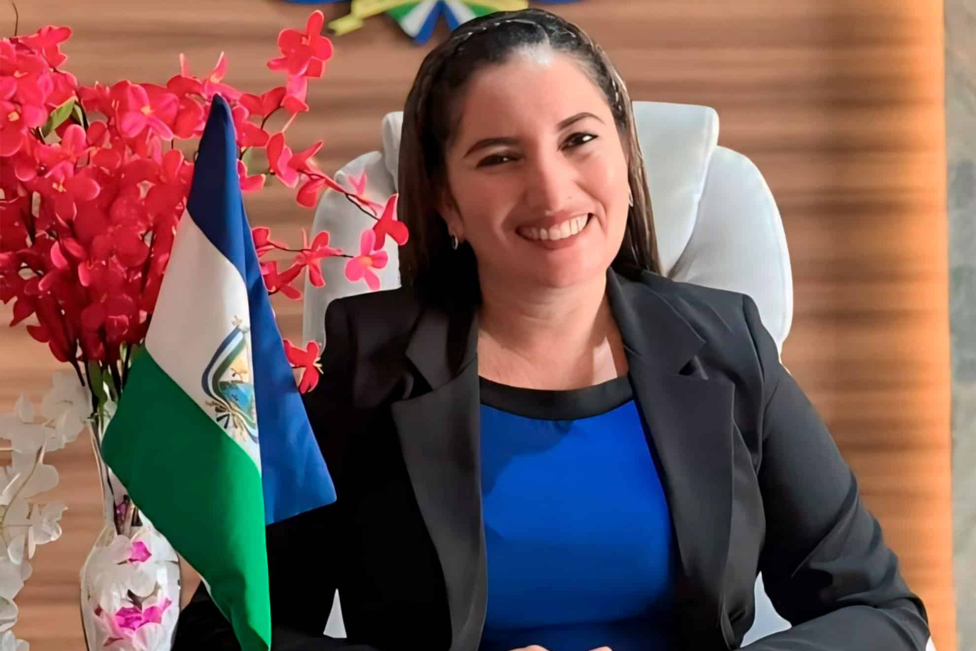 De niña apadrinada a alcaldesa
